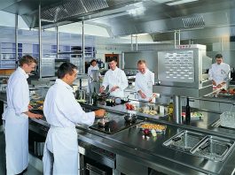 bếp nhà hàng