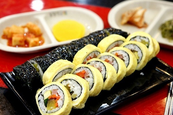 me-lam-mon-sushi-cho-be-3