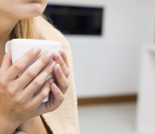 lam-the-nao-de-giup-me-bau-thoat-khoi-truong-hop-thuong-bi-on-lanh-sau-sinh-2