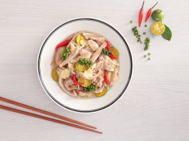 cach-me-lam-mon-tai-heo-ngam-chua-ngot-hap-dan-tai-nha-4