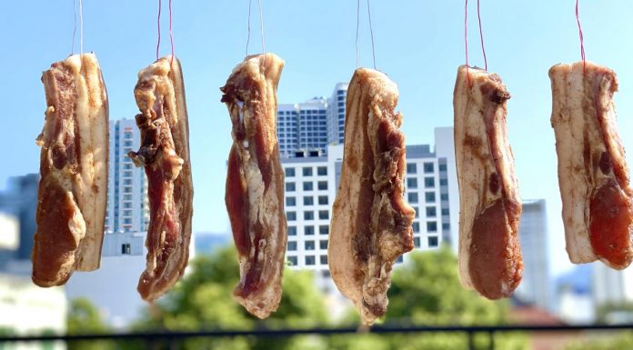 Đu theo trend hot làm món thịt lợn phơi nắng tại nhà cực ngon đơn giản du-theo-trend-hot-lam-mon-thit-lon-phoi-nang-tai-nha-cuc-ngon-don-gian-2