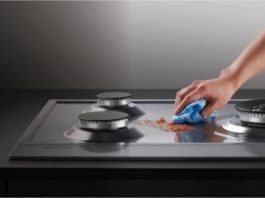 làm sạch dầu mỡ cứng đầu
