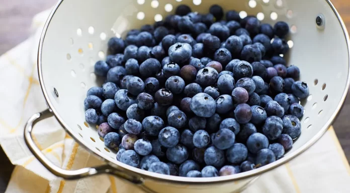 Vì sao quả việt quất là siêu thực phẩm cho trái tim?