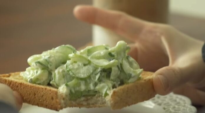 Cách làm salad dưa leo tươi giòn, thanh mát, đơn giản cho bữa sáng