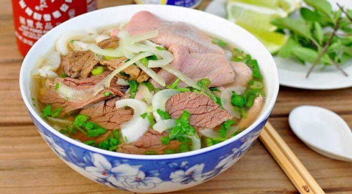 Phở: Hành trình trở thành món ăn quốc dân, sốt trên các ứng dụng gọi món