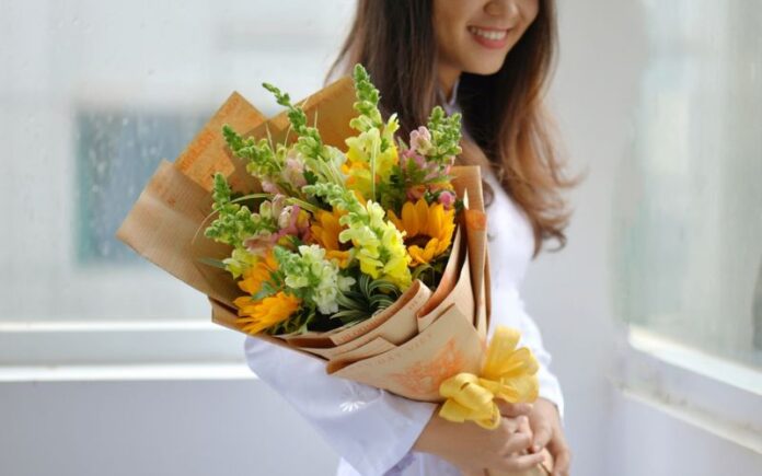 12-mon-qua-tang-ngay-20-11-cho-co-giao-y-nghia-va-thiet-thuc-202211031048144523