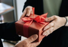 15+ món quà 20/11 cho người yêu là giáo viên đầy ý nghĩa, tinh tế