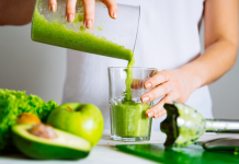 Thải độc ruột là gì? Lợi ích và các rủi ro khi lạm dụng