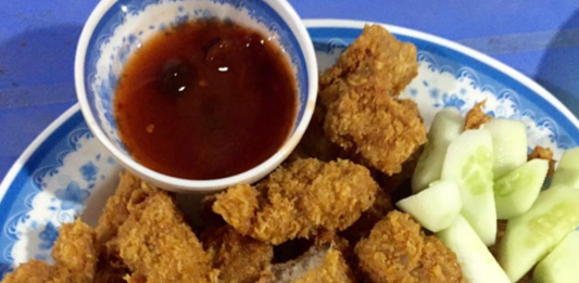 6 địa điểm nem chua cho ngày lạnh ở Hà Nội